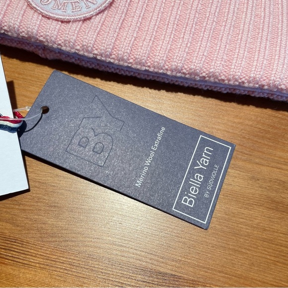 PERFECT MOMENT Patch Beanie Pure Pink NWT 100% Extrafine Merino Wool Pom Pom Hat - Picture 8 of 16